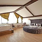 Villa Defnem 1 *
